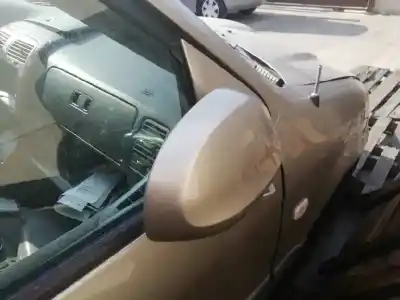 Vehicul casat kia carnival ii 2.9 cdri ex al anului 2005 alimentat j3