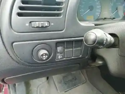 Sloopvoertuig citroen xsara berlina 1.6i 16v sx van het jaar 2002 aangedreven nfu