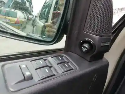 Здавання транспортного засобу land rover discovery v6 td s року 2007 потужний 276dt