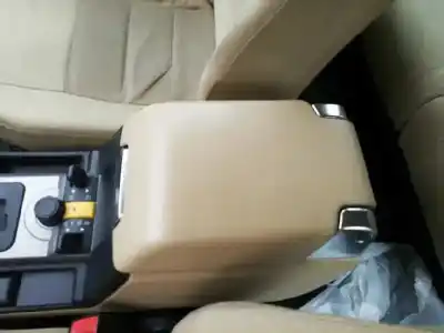 Здавання транспортного засобу land rover discovery v6 td s року 2007 потужний 276dt