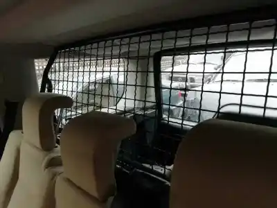 Здавання транспортного засобу land rover discovery v6 td s року 2007 потужний 276dt