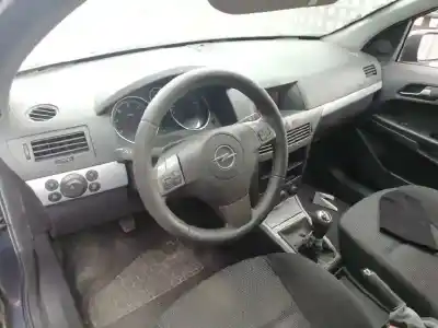 Здавання транспортного засобу opel astra h berlina 1.7 16v cdti року 2006 потужний z17dth