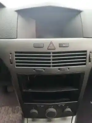 Здавання транспортного засобу opel astra h berlina 1.7 16v cdti року 2006 потужний z17dth