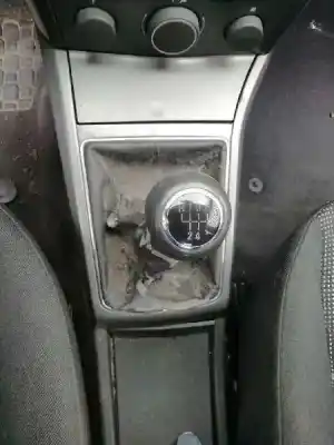 Здавання транспортного засобу opel astra h berlina 1.7 16v cdti року 2006 потужний z17dth
