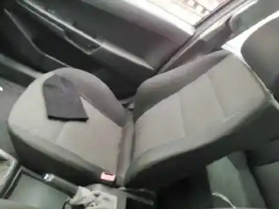 Здавання транспортного засобу opel astra h berlina 1.7 16v cdti року 2006 потужний z17dth