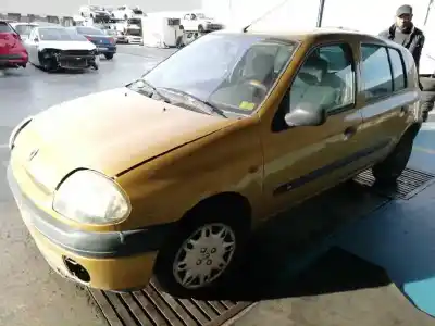 Здавання транспортного засобу renault clio ii fase i (b/cbo) 1.2 року 1998 потужний d7f