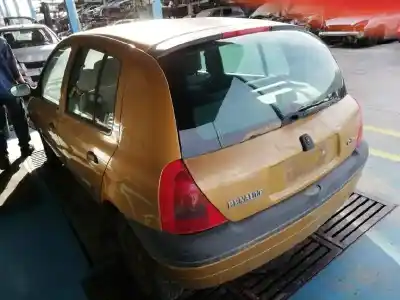 Здавання транспортного засобу renault clio ii fase i (b/cbo) 1.2 року 1998 потужний d7f