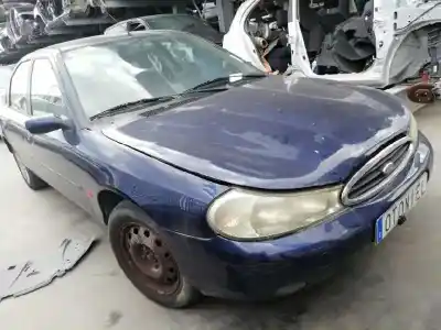 Sloopvoertuig ford mondeo berlina (gd) ambiente van het jaar 2000 aangedreven rfn