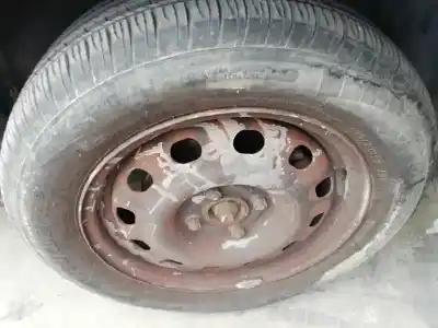 Sloopvoertuig ford mondeo berlina (gd) ambiente van het jaar 2000 aangedreven rfn