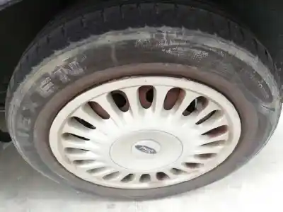 Sloopvoertuig ford mondeo berlina (gd) ambiente van het jaar 2000 aangedreven rfn