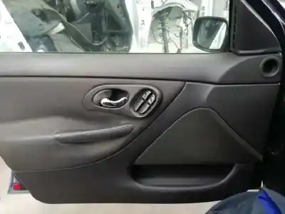 Sloopvoertuig ford mondeo berlina (gd) ambiente van het jaar 2000 aangedreven rfn