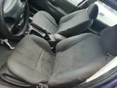 Sloopvoertuig ford mondeo berlina (gd) ambiente van het jaar 2000 aangedreven rfn