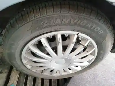 Vehicul casat fiat punto berlina (188) 1.9 diesel eco al anului 2000 alimentat 188a3000