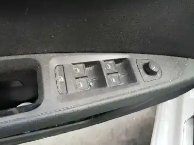 Здавання транспортного засобу seat                                               leon (5f1)                                                                                                                                                                                                                                                 1.2 tsi                                                                                                                                                                                                                                                    року 2015 потужний cyv