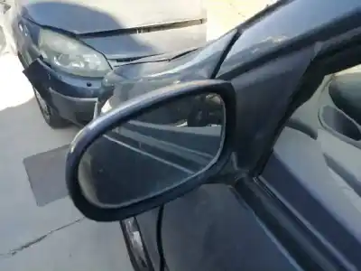 Здавання транспортного засобу nissan almera tino (v10m) limited edition acenta року 2005 потужний yd22
