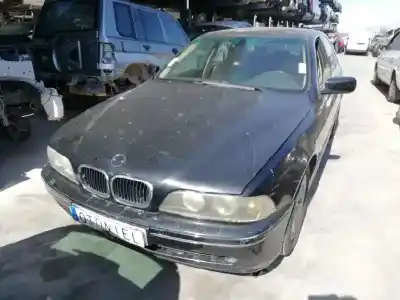 Здавання транспортного засобу BMW SERIE 5 BERLINA (E39) 530d року 2002 потужний 30 6D 1 D