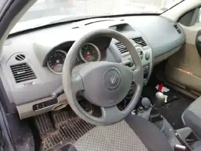 Здавання транспортного засобу renault megane ii sedán (lm0/1_) 1.6 року 2004 потужний k4m t7