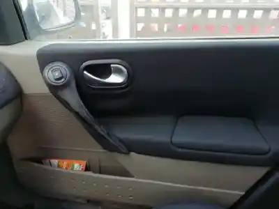 Здавання транспортного засобу renault megane ii sedán (lm0/1_) 1.6 року 2004 потужний k4m t7