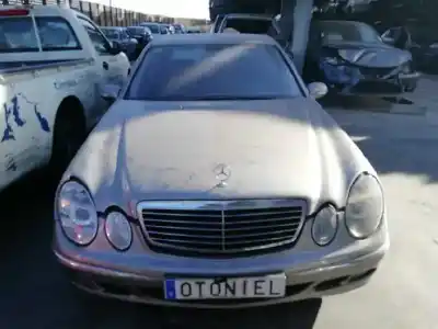 Veículo de Sucata mercedes-benz clase e (w211) berlina e 320 cdi (211.026) do ano 2005 alimentado d 648961