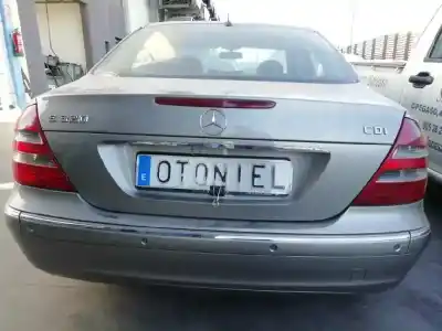 Veículo de Sucata mercedes-benz clase e (w211) berlina e 320 cdi (211.026) do ano 2005 alimentado d 648961