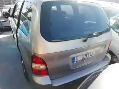 Veículo de Sucata kia carnival td ls do ano 2001 alimentado j3