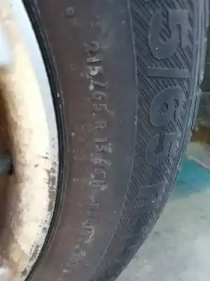 Veículo de Sucata kia carnival td ls do ano 2001 alimentado j3