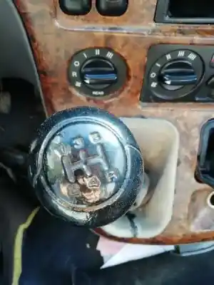 Veículo de Sucata kia carnival td ls do ano 2001 alimentado j3