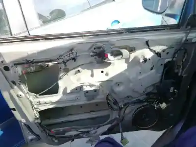 Veículo de Sucata kia carnival td ls do ano 2001 alimentado j3