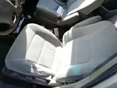 Veículo de Sucata kia carnival td ls do ano 2001 alimentado j3