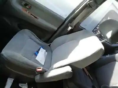 Veículo de Sucata kia carnival td ls do ano 2001 alimentado j3