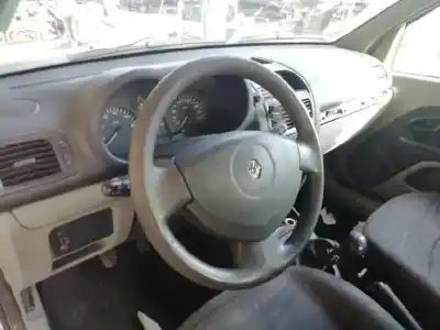 Veículo de Sucata renault clio ii fase ii (b/cb0) 1.5 dci diesel do ano 2003 alimentado k9k b7