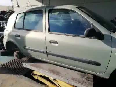 Veículo de Sucata renault clio ii fase ii (b/cb0) 1.5 dci diesel do ano 2003 alimentado k9k b7