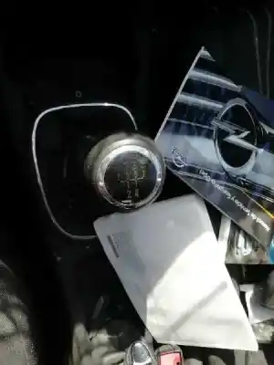 Veículo de Sucata opel corsa d selective do ano 2011 alimentado a12xer