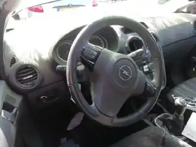 Veículo de Sucata opel corsa d selective do ano 2011 alimentado a12xer