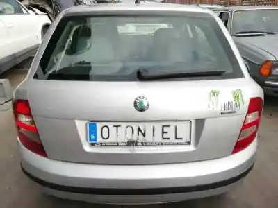 Здавання транспортного засобу skoda fabia (6y2/6y3) 1.4 16v року 2001 потужний aub