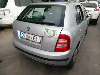Здавання транспортного засобу skoda fabia (6y2/6y3) 1.4 16v року 2001 потужний aub