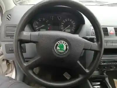 Здавання транспортного засобу skoda fabia (6y2/6y3) 1.4 16v року 2001 потужний aub