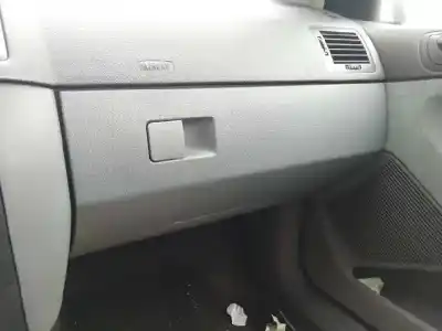 Здавання транспортного засобу skoda fabia (6y2/6y3) 1.4 16v року 2001 потужний aub
