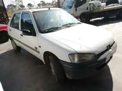 Vehicul casat peugeot 106 (s2) kid al anului 1998 alimentat hdz