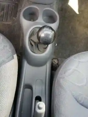 Veicolo di demolizione toyota yaris (ncp1/nlp1/scp1) 1.0 cat dell'anno 1999 alimentato 1sz-fe