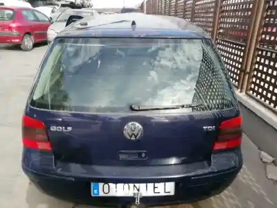 Vehicul casat volkswagen golf iv berlina (1j1) 1.9 tdi al anului 1998 alimentat alh