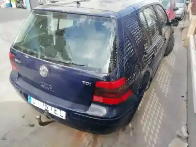 Vehicul casat volkswagen golf iv berlina (1j1) 1.9 tdi al anului 1998 alimentat alh