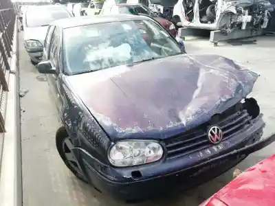 Vehicul casat volkswagen golf iv berlina (1j1) 1.9 tdi al anului 1998 alimentat alh