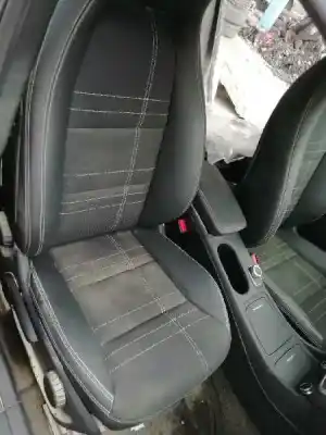 Vehicul casat mercedes-benz clase gla (w156) 2.1 cdi cat al anului 2014 alimentat 651930