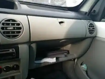 Утилизация автомобиля renault kangoo (f/kc0) 1.5 dci diesel 68 cv / 50 kw года 2009 питание k9k v7