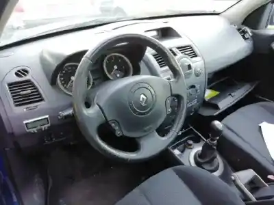 Veicolo di demolizione renault megane ii berlina 3p 1.9 dci diesel 120 cv / 88 kw dell'anno 2004 alimentato f9q b8