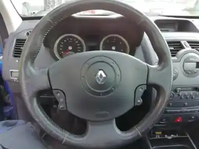 Veicolo di demolizione renault megane ii berlina 3p 1.9 dci diesel 120 cv / 88 kw dell'anno 2004 alimentato f9q b8