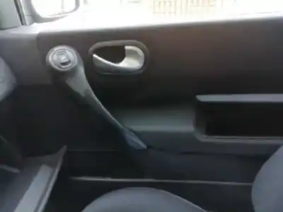 Veicolo di demolizione renault megane ii berlina 3p 1.9 dci diesel 120 cv / 88 kw dell'anno 2004 alimentato f9q b8