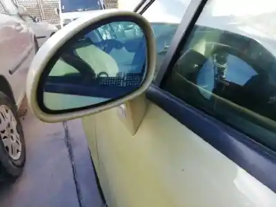 Veicolo di demolizione citroen c4 coupe vtr dell'anno 2005 alimentato 9hx