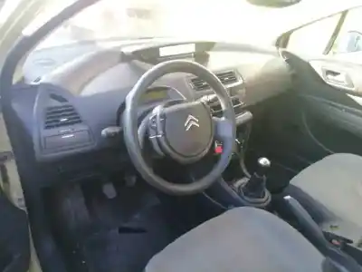 Veicolo di demolizione citroen c4 coupe vtr dell'anno 2005 alimentato 9hx
